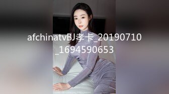 气质绝佳美少女！激情大战头套男！黑丝美腿高跟鞋，抓着JB吸吮