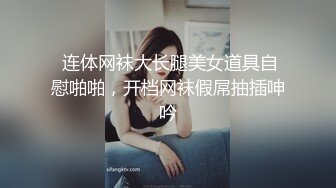 台灣SWAG 学生妹室内泳池诱惑 阳台自慰色诱 邻家小鲜肉