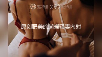 自制字幕】身穿黑色外套的肉嫩妹子沙发上互摸亲吻，口交上位骑坐摇曳，抬腿抽插猛操