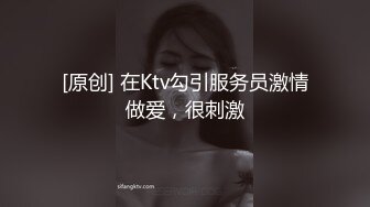 土豪粉丝眼镜胖哥和两个美女主播玩4P一边干一边手机自拍