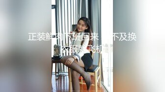 KTV厕所偷拍喝醉的美女趴在马桶上吐✿来个捡尸的屌丝男把她内裤脱了想上她